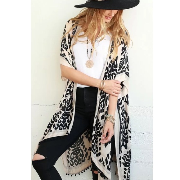 Black Damask Boho Pompom Trim Kimono Wrap One Size - Picture 4 of 6